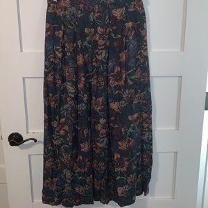 It Has Pockets! skirt